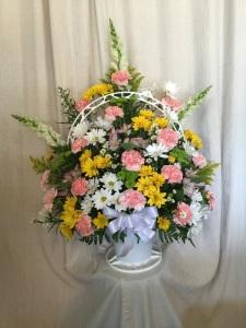 Spring Garden Funeral Basket – MARTHA'S FLOWER & GIFT SHOP, Bushnell FL