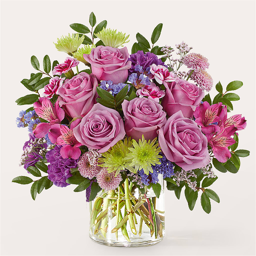 Glass Half Full Bouquet – MARTHA'S FLOWER & GIFT SHOP, Bushnell FL