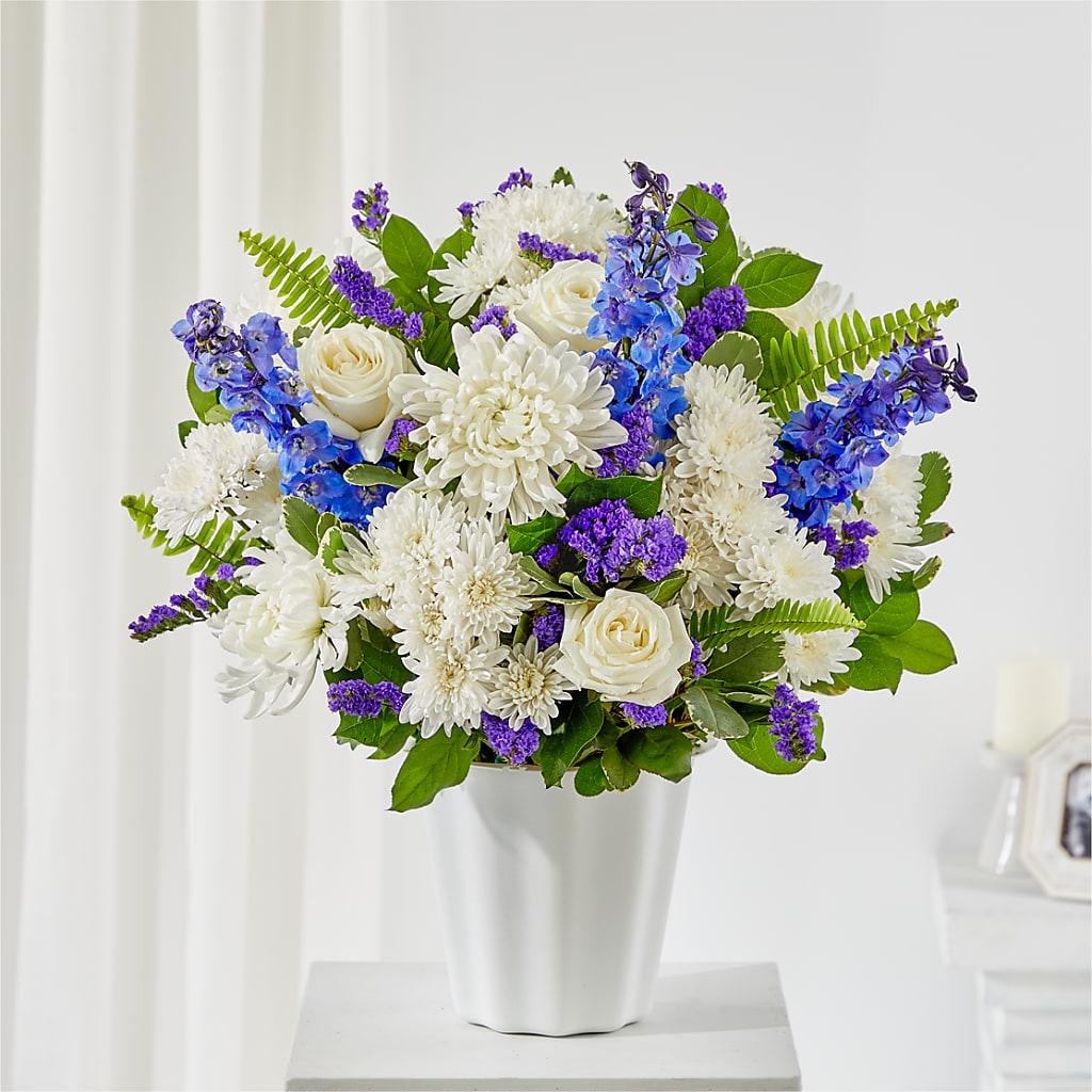 Hold Dear Tabletop Basket – MARTHA'S FLOWER & GIFT SHOP, Bushnell FL
