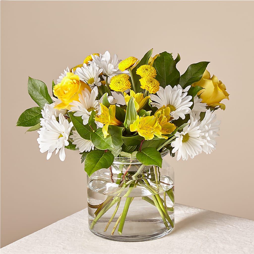 Sunny Sentiments Bouquet – MARTHA'S FLOWER & GIFT SHOP, Bushnell FL