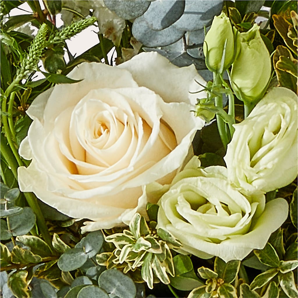 Cashmere Bouquet – MARTHA'S FLOWER & GIFT SHOP, Bushnell FL