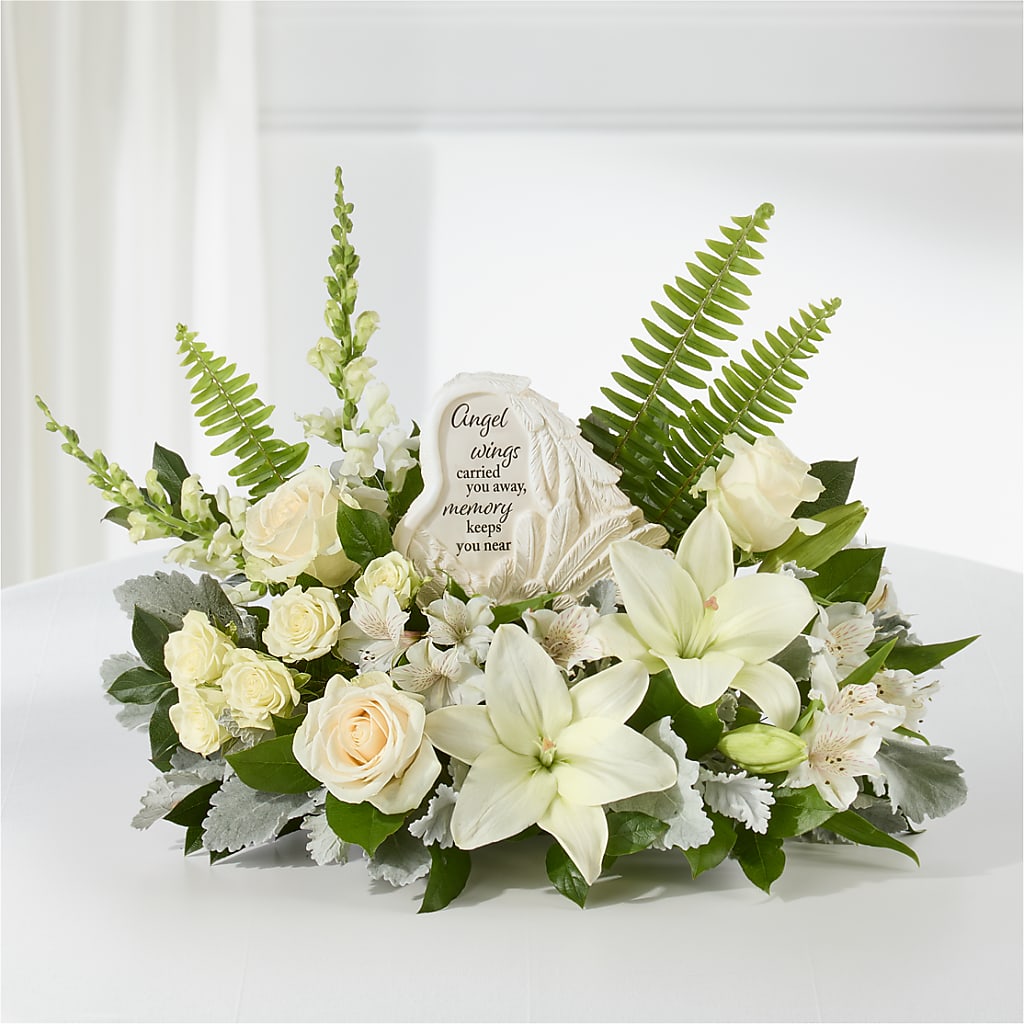 Holding You Close Arrangement – MARTHA'S FLOWER & GIFT SHOP, Bushnell FL
