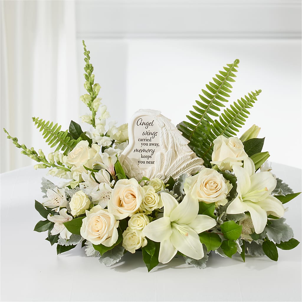 Holding You Close Arrangement – MARTHA'S FLOWER & GIFT SHOP, Bushnell FL
