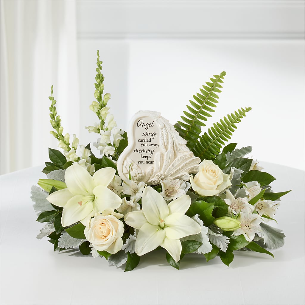 Holding You Close Arrangement – MARTHA'S FLOWER & GIFT SHOP, Bushnell FL