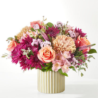 Berry Cobbler Bouquet with Ivory Vase – MARTHA'S FLOWER & GIFT SHOP, Bushnell FL