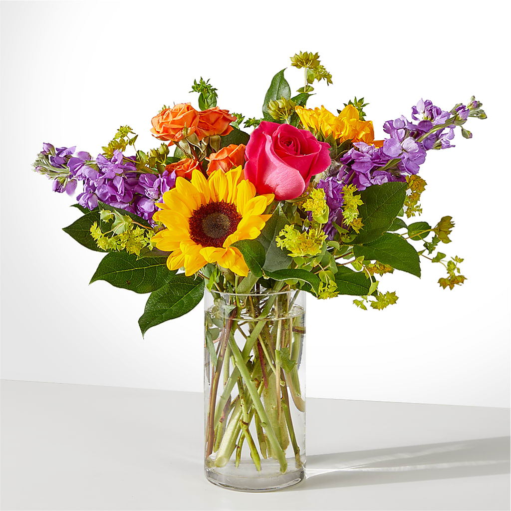 Vibrant Greetings Bouquet – MARTHA'S FLOWER & GIFT SHOP, Bushnell FL
